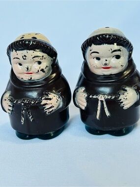 Vintage GOEBEL/HUMMEL Friar Tuck Salt and Pepper Shakers